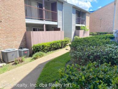 Main picture of 9350 Country Creek Dr