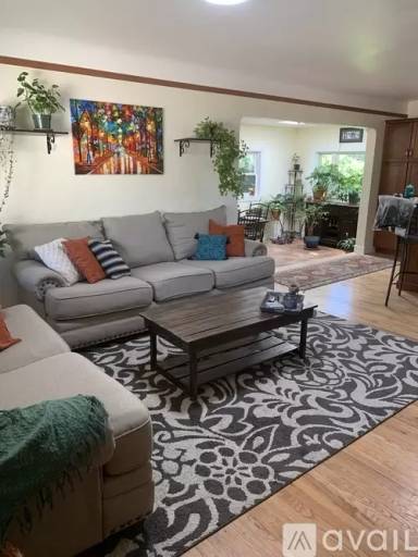 Main picture of 2917 Santa Monica Ave SE