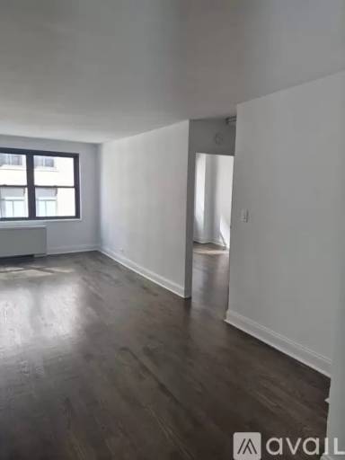 Main picture of E 89th St