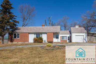 Main picture of 216 NE 83rd Ter