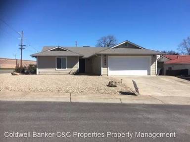 Main picture of 2503 Velia St