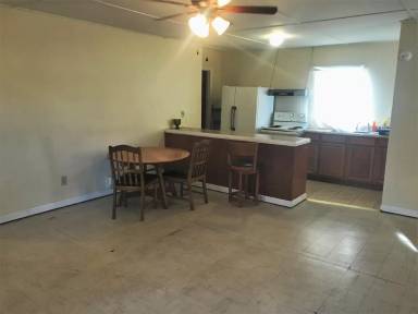 Main picture of 319 W Allen St