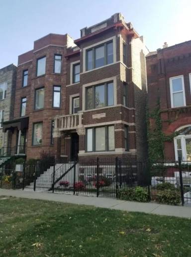 Main picture of 4555 S Wabash Ave