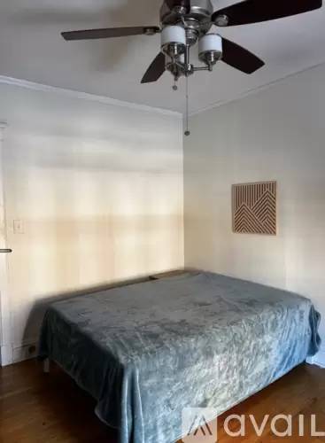 Main picture of 3627 N Pine Grove Ave
