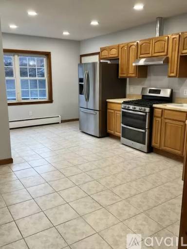 Main picture of 167 Maple St
