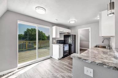 Main picture of 1145 Day St