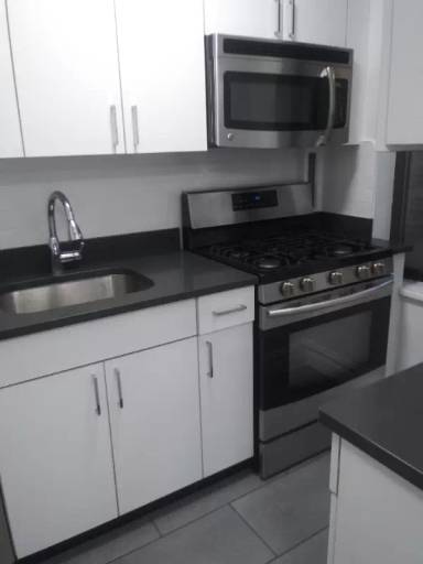 Main picture of 137 E 38th St Apartments