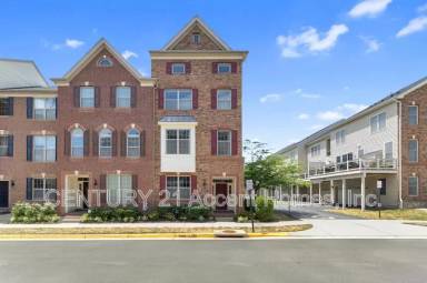 Main picture of 22447 Norwalk Sq