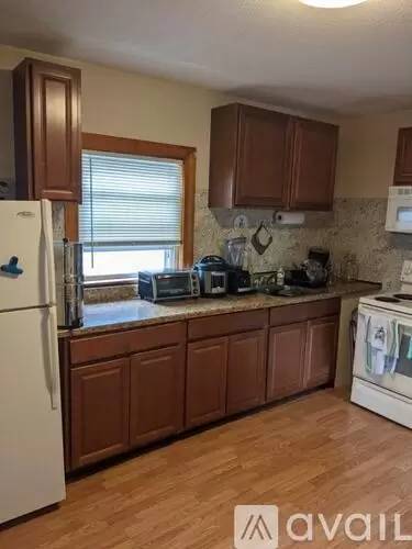 Main picture of 36 Cherry St