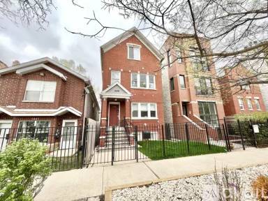 Main picture of 1439 N Artesian Ave