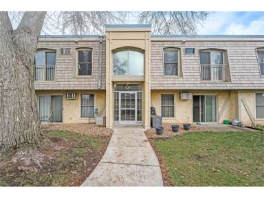 Main picture of 929 11th Ave S