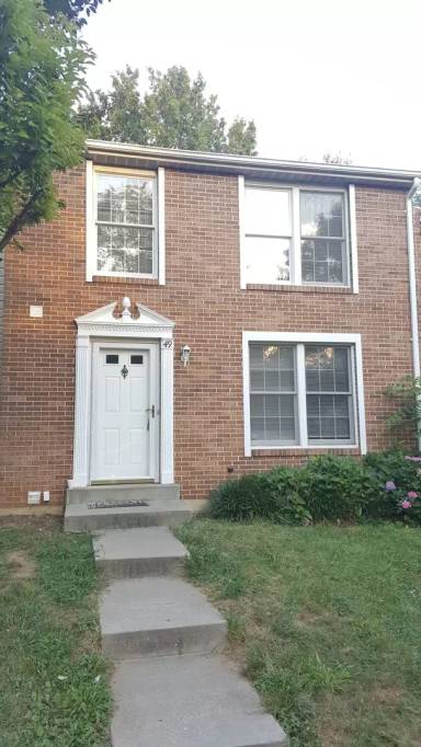 Main picture of 49 Cross Country Ct