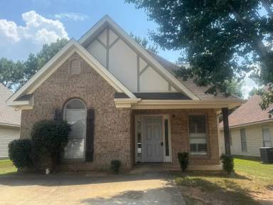 Main picture of 6616 Ridgeview Cir