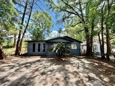 Main picture of 1348 Crestwood St