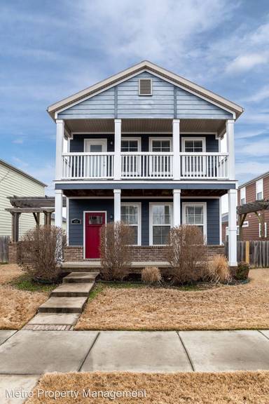 Main picture of 626 N Longfellow Ln