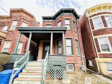 Main picture of 72 Liberty Street Wh