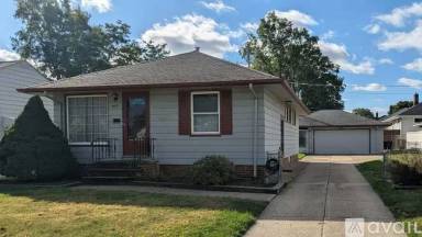 Main picture of 9419 Behrwald Ave