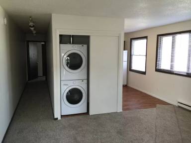 Main picture of 220 1st Avenue South - D