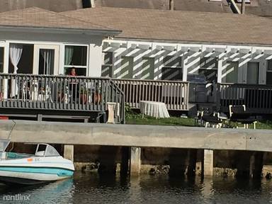 Main picture of 3566 NE 168th St