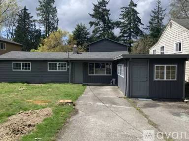 Main picture of 15819 12th Ave NE