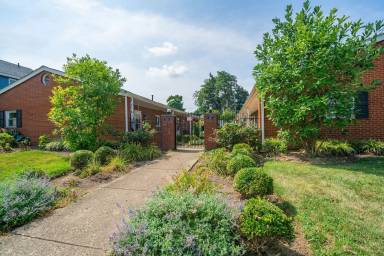 Main picture of 127 E Markison Ave