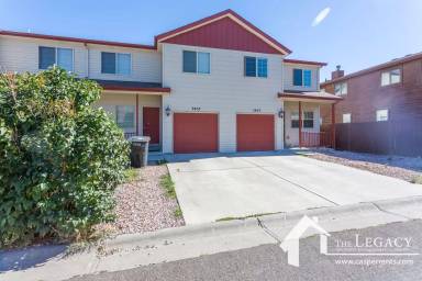 Main picture of 3813 Sweetbrier St