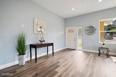 Main picture of 4511 Elmwood Rd