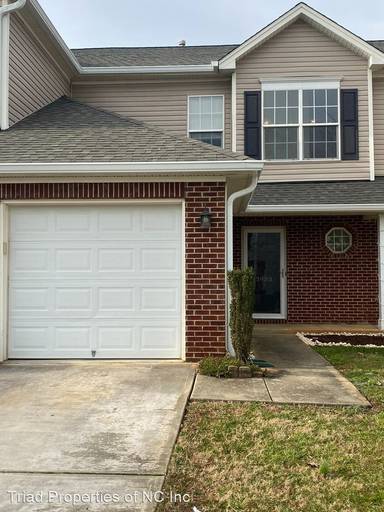 Main picture of 3915 Fountain Village Ln