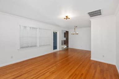 Main picture of 1767 39th St