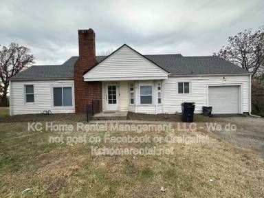 Main picture of 4748 Eastern Ave