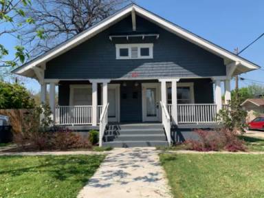 Main picture of 800 Lilac St