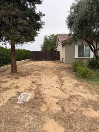Main picture of 2892 Florence Ave