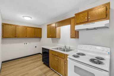 Main picture of Shagbark Apartments