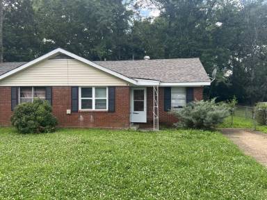 Main picture of 3401 Elizabeth St NW