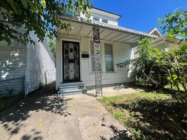 Main picture of 2909 S 5th St