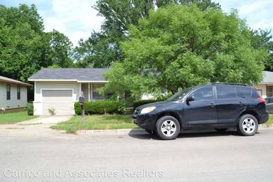 Main picture of 1716 Redwood Pl