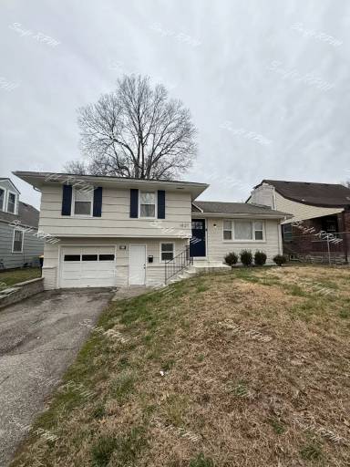 Main picture of 1827 E 75th Ter