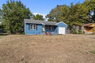 Main picture of 1332 S Darlington Ave