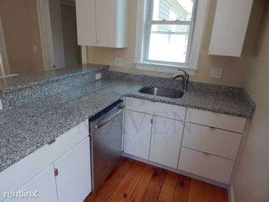 Main picture of 343 Beacon St