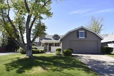 Main picture of 6008 Myrtlewood Ct