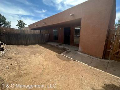Main picture of 2708 Chelwood Park Blvd NE