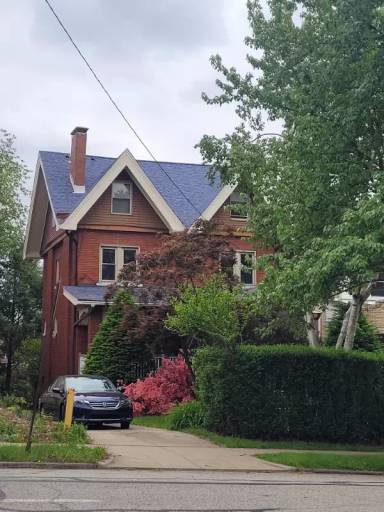 Main picture of 5828 Beacon St