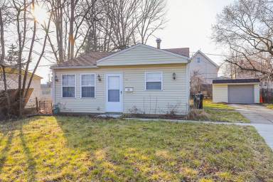 Main picture of 11809 Summerland Ave