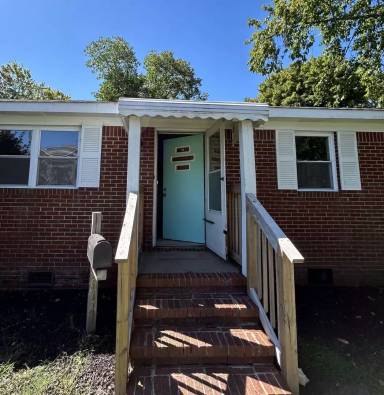 Main picture of 4647 Guam St