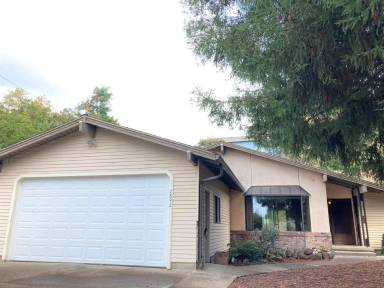 Main picture of 2892 SE 90th Pl