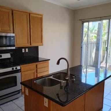 Main picture of 11759 Miro Cir