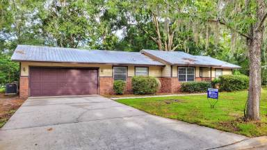 Main picture of 2520 NW 53rd Ter