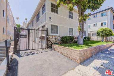 Main picture of 1643 N Formosa Ave