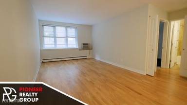 Main picture of 625 W Wrightwood Ave Apartments