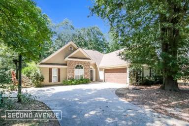 Main picture of 125 Magnolia Walk